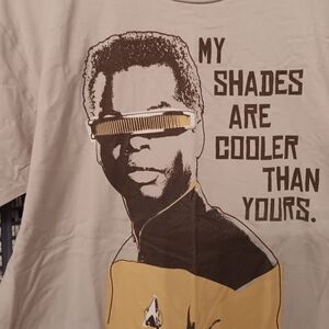 My Shades Are Cooler Than Yours T-shirt by Star Trek (2008) Brand-new